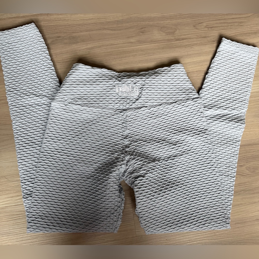 Booty By Brabants something blue croco textured leggings